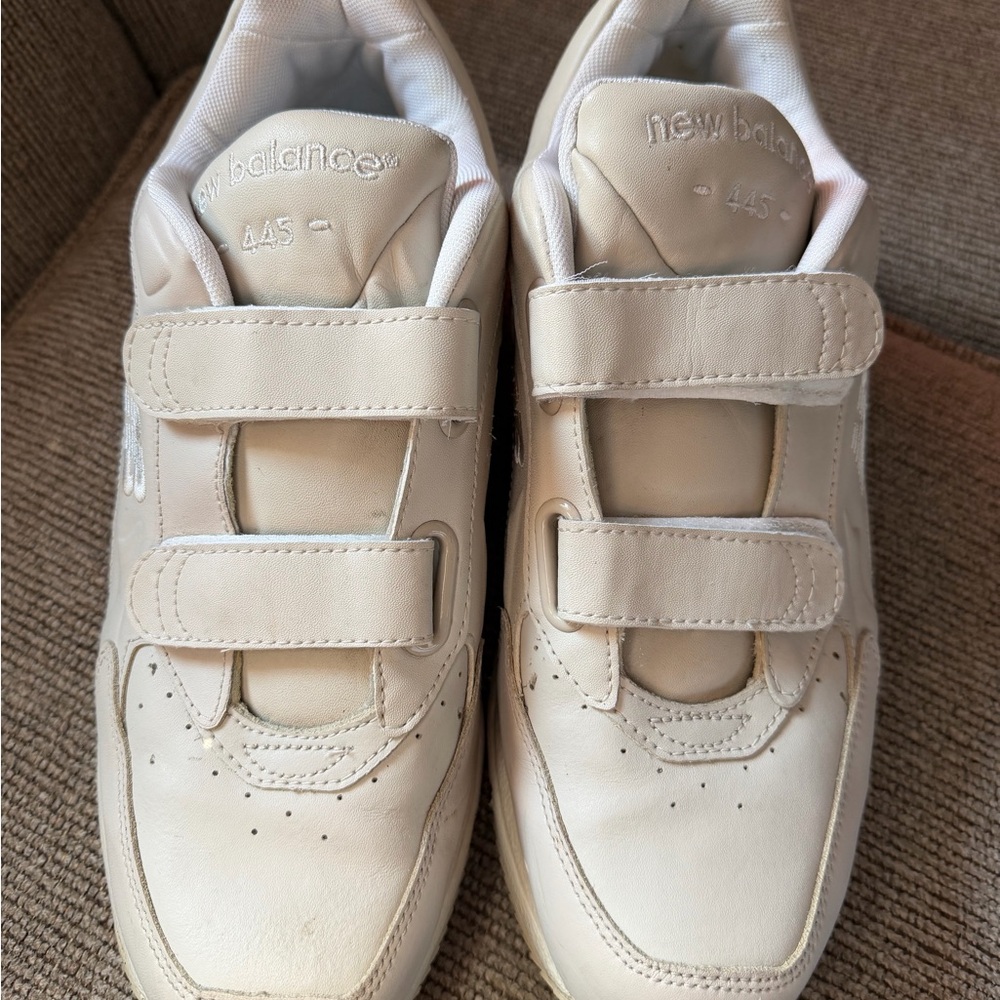 New Balance 455 walking shoes/sneakers